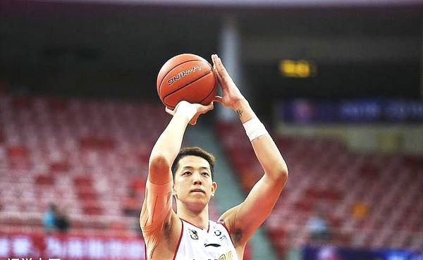  佛罗伦萨新星闪耀入选国家队  